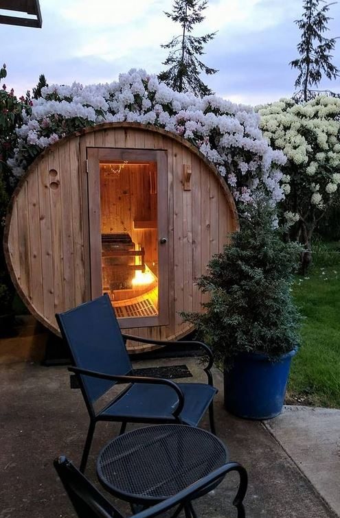 Fasssauna Zedernholz Holzrückwand 245 – Fasssauna aus kanadischem Zedernholz mit Holzrückwand, 6-kW-Ofen und optionalem Vordach – Ansicht 4